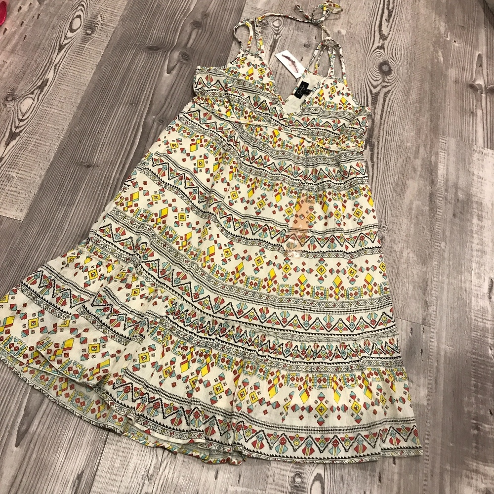 *HP* Jessica Simpson Aztec Print Tie-Back Dress
